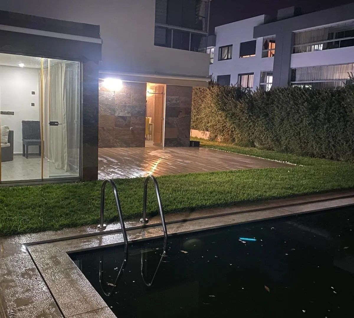 Ferienwohnung Joli Rez-De-Jardin Avec Piscine Privative A Dar Bouazza Casablanca