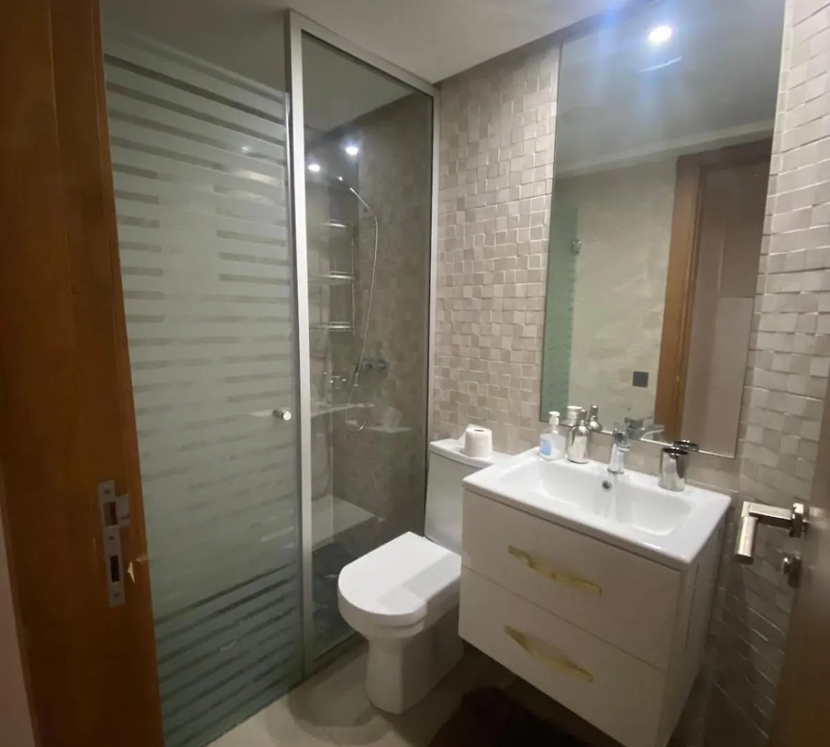 Ferienwohnung Joli Rez-De-Jardin Avec Piscine Privative A Dar Bouazza Casablanca